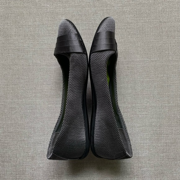 Dexflex Comfort Beccum Womens 7 1/2M Steel Grey Fabric w/ Folds at Toe, Flats - Picture 6 of 9